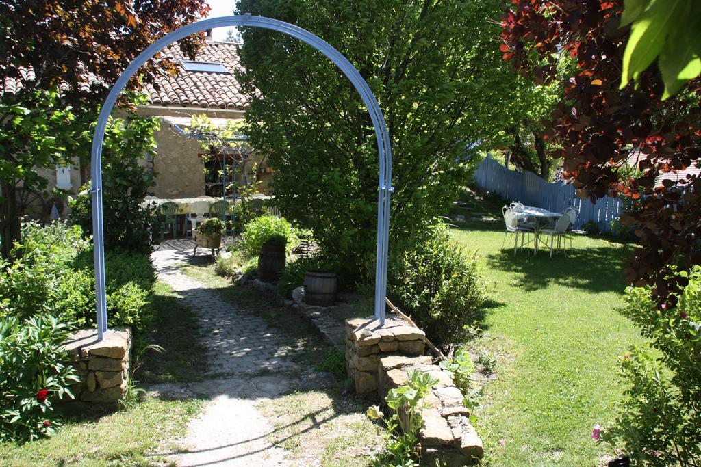 Le Chanelou La Piarre Esterno foto